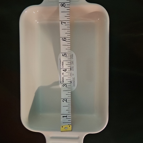 Le Creuset  Rectangular Baking Dish - Picture 2 of 10